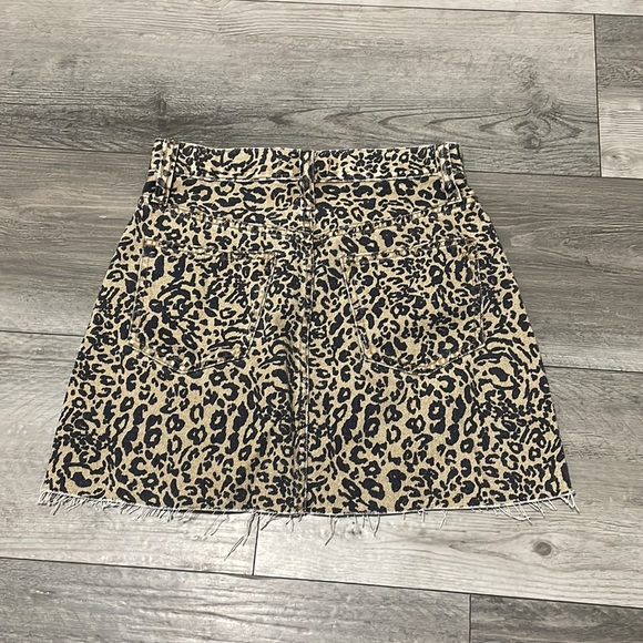 Rigid Denim A-Line Mini Skirt in Animal Print Size 25‎ - Picture 2 of 7